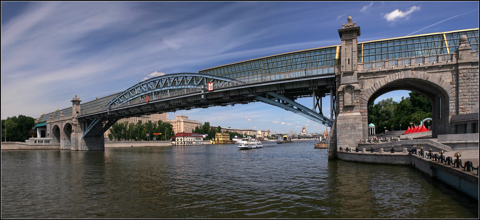 Андреевский пешеходный мост